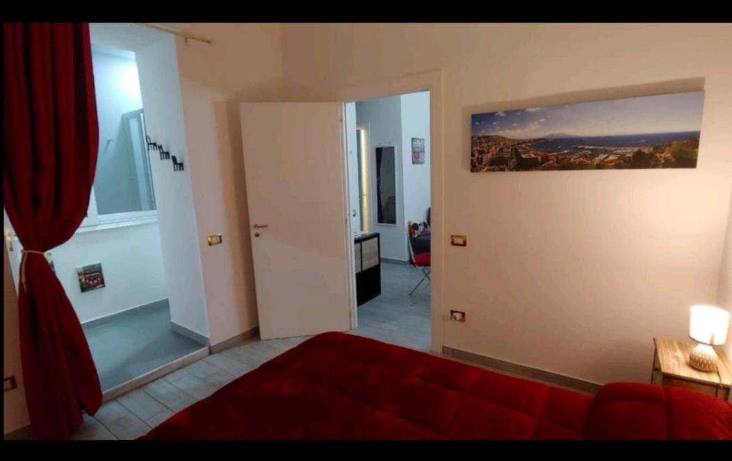 A Casa Di Sergio Apartment Napoli Bagian luar foto