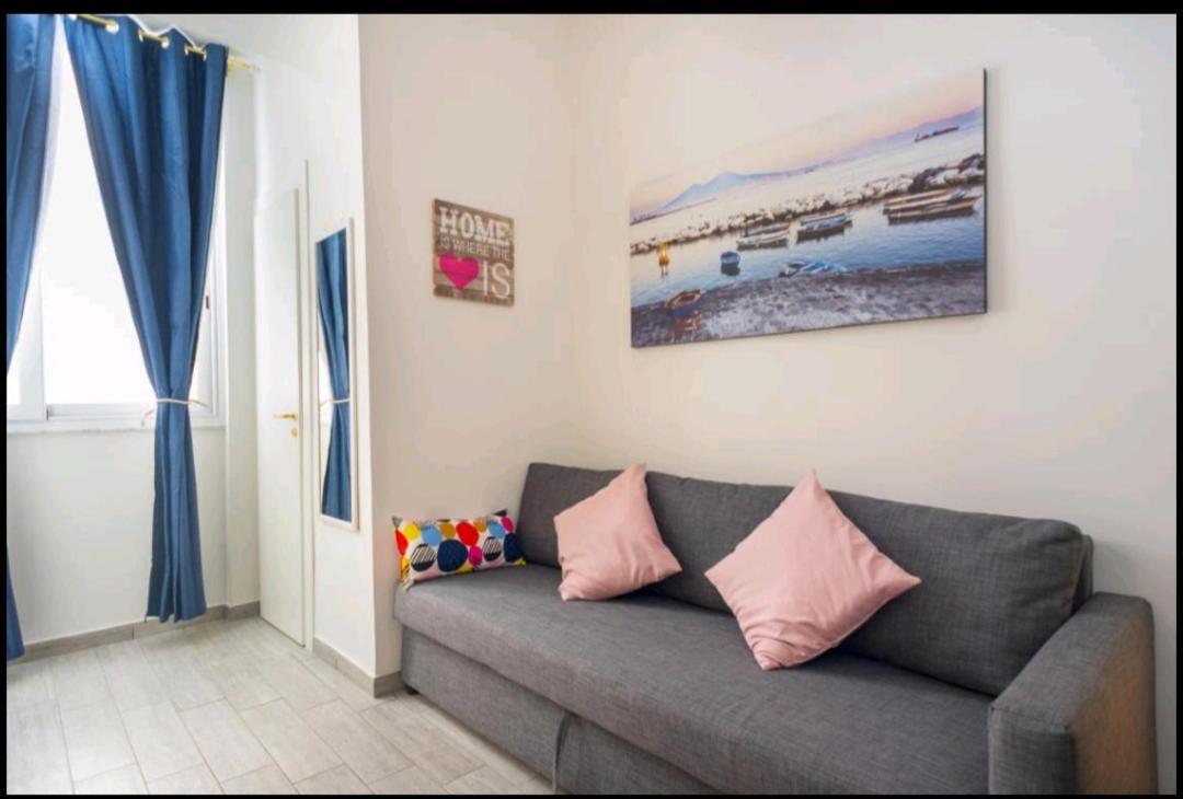 A Casa Di Sergio Apartment Napoli Bagian luar foto